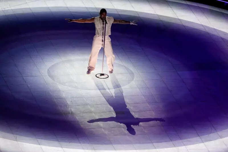 2024 Super Bowl halftime show: Usher, Alicia Keys and other guest stars enthrall the audience, see pictures